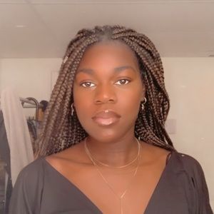 Meet your Posher, Cecile